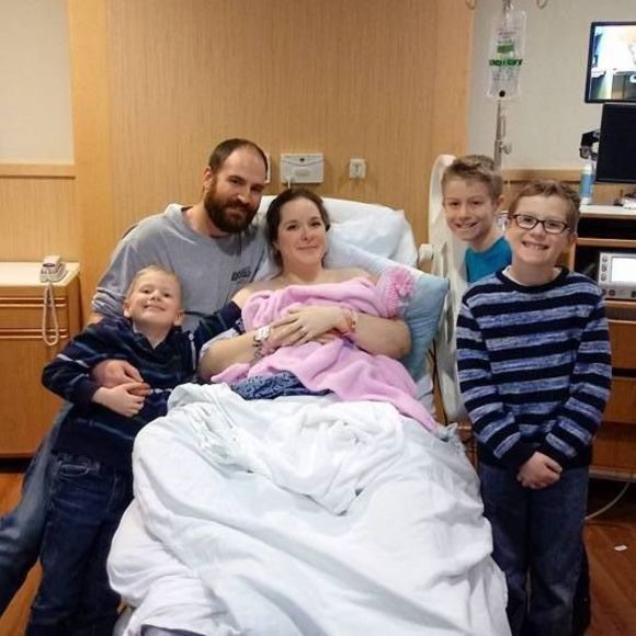 Meet your Posher, Samantha - Picture 1 of 1